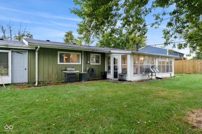 604 Center Drive, Frankfort - 25