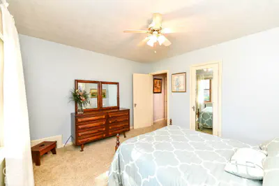 690 High Street, Middletown - 15