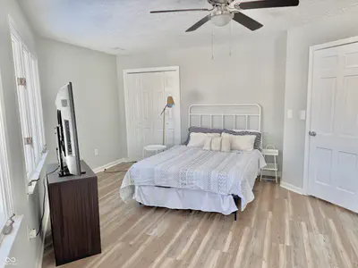 50 Woodlawn Village, Mitchell - 12