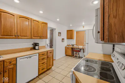 1406 Laurel Drive, Columbus - 20