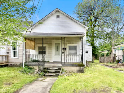 1327 Harrison Street, Shelbyville