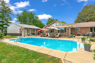 1221 Normandie Court, Avon - 3