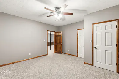 1332 S Oak Ridge Lane, Crawfordsville - 33