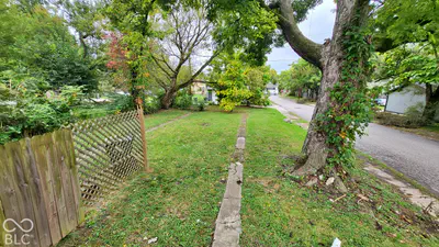 856 N Tacoma Avenue, Indianapolis - 19