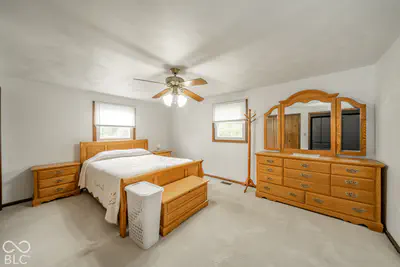 10664 S 9 W, Pendleton - 22