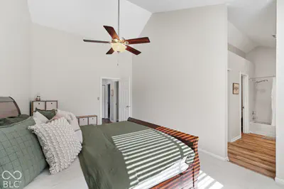 7867 Beanblossom Circle, Indianapolis - 18