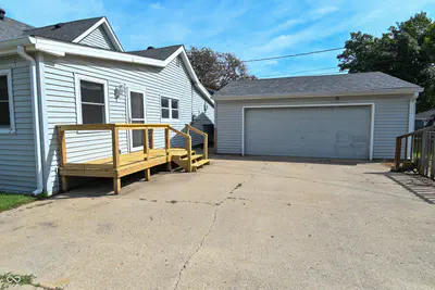 703 Main Street, Plainfield - 53