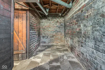 1403 Main Street, Crawfordsville - 37