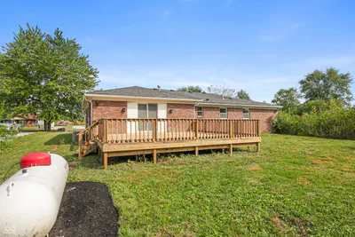 7127 N Christopher Lane, Fairland - 35