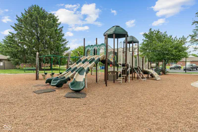 10235 Bent Creek Court, Fishers - 40
