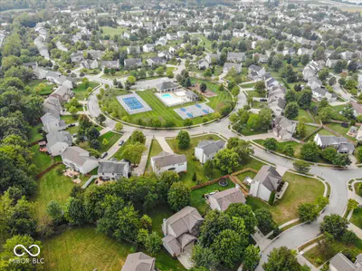 11979 Sellerton Drive, Fishers - 46