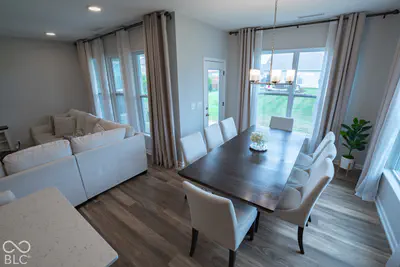 6607 Red Barn Drive, Whitestown - 18