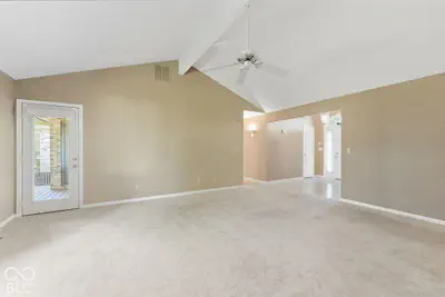 5600 Sun Point Drive, Muncie - 7