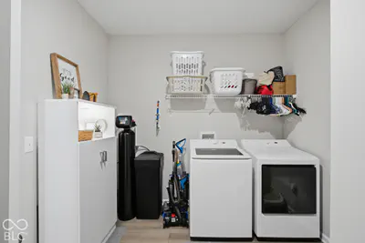4432 Sedgewick Court, Columbus - 17