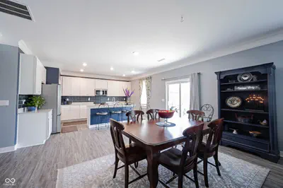 4860 Safford Drive, New Palestine - 13