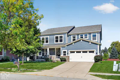 11058 Stoneleigh Drive, Noblesville - 2