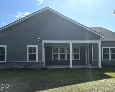 7594 Woodglenn Drive, Avon - 21