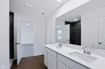 8689 Meadowlands Court, Plainfield - 28
