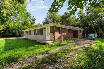 1612 Willis Drive, Bloomington - 25
