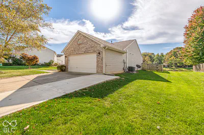 7203 Oakview Drive, Avon - 3