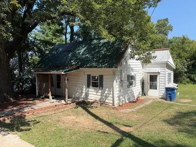 1328 F Street, Bedford
