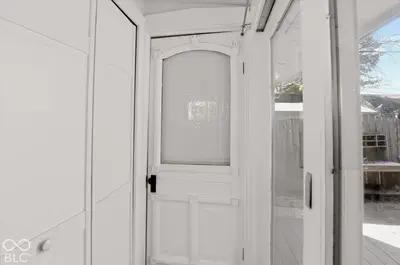 1114 Saint Clair Street, Indianapolis - 40