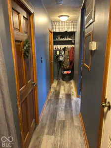 310 Shelton, Whiteland - 7