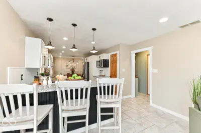 22585 Vos Hiatt Avenue, Cicero - 20