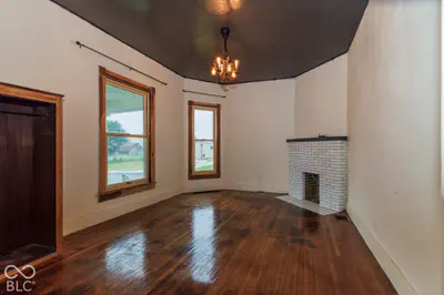 401 7th Street, Muncie - 18