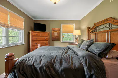 7050 Allisonville Road, Indianapolis - 38