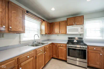 715 Homewood Drive, Carmel - 13