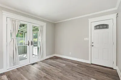 10284 Orchard Park Drive, Carmel - 11