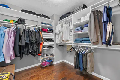 8642 Black Stone Xing, Avon - 35