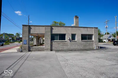 105 Madison Avenue, Greenwood - 4