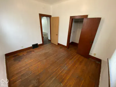 404 1st Street, Gas City - 13