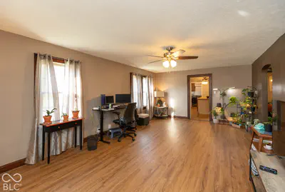 1003 Center Street, Seymour - 5