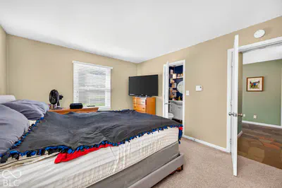 1602 Crescent Drive, Columbus - 12
