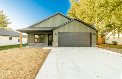 659 Cherry Street, Scottsburg - 2