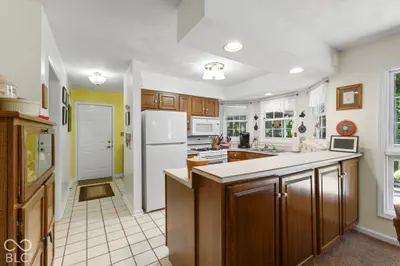 4238 S Carrie Drive, New Palestine - 25