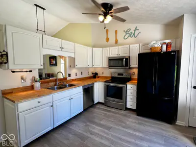 14058 Meadow Lake Drive, Fishers - 24