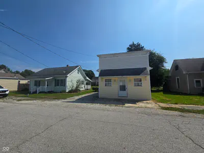 102-104 Walnut Street, Fairland - 11