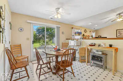 320 E Quail Wood Lane, Westfield - 12