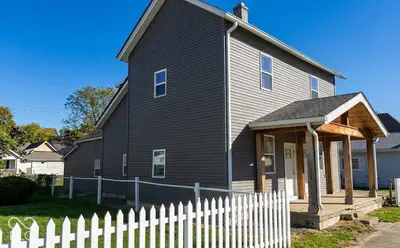 110 E South Street, Shelbyville - 3