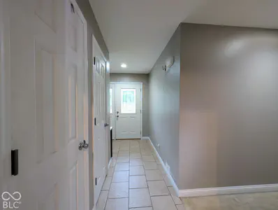 1640 South, Columbus - 20