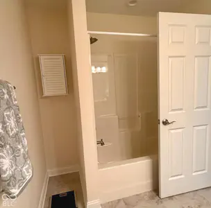 6658 English Oak Drive, Avon - 31