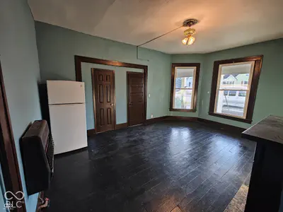 392 W Broadway Street #1 Studio, Shelbyville - 2