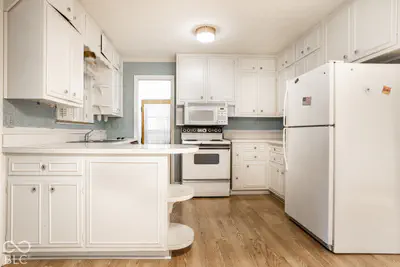 2106 Woodcrest Road, Indianapolis - 8