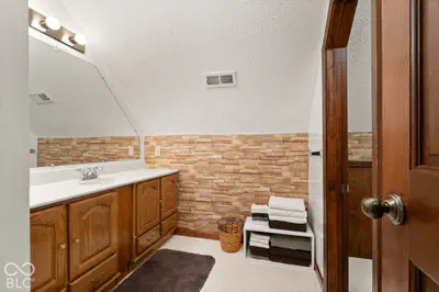 925 Oakwood Lane, Paoli - 45