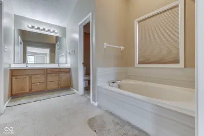 6814 Treyburn Circle, Indianapolis - 24