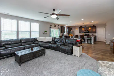 8284 Terryglass, Avon - 6